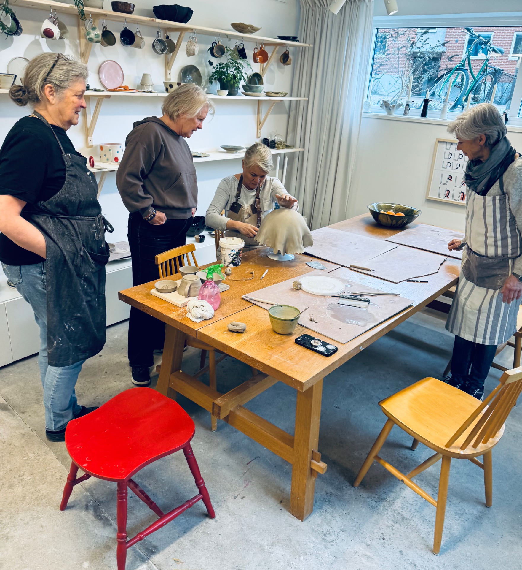 … och en till